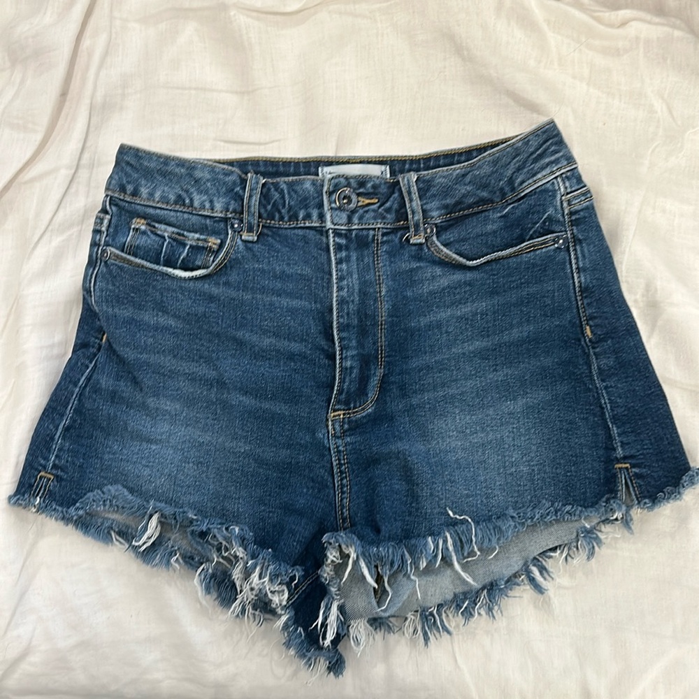 Paige Margot Short (cutoff jean) Size 27